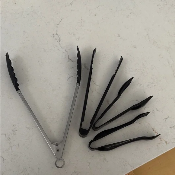 Black Stainless Steel and plastic Kitchen Tongs Set - Picture 3 of 3